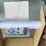 ¡Colombiano crea máquina que imprime billetes con cartón y usando lápiz!