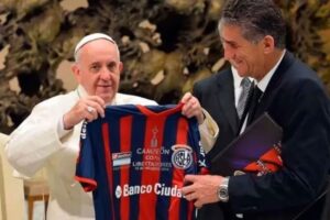 La increíble coincidencia entre el Papa Francisco y su número de socio en San Lorenzo